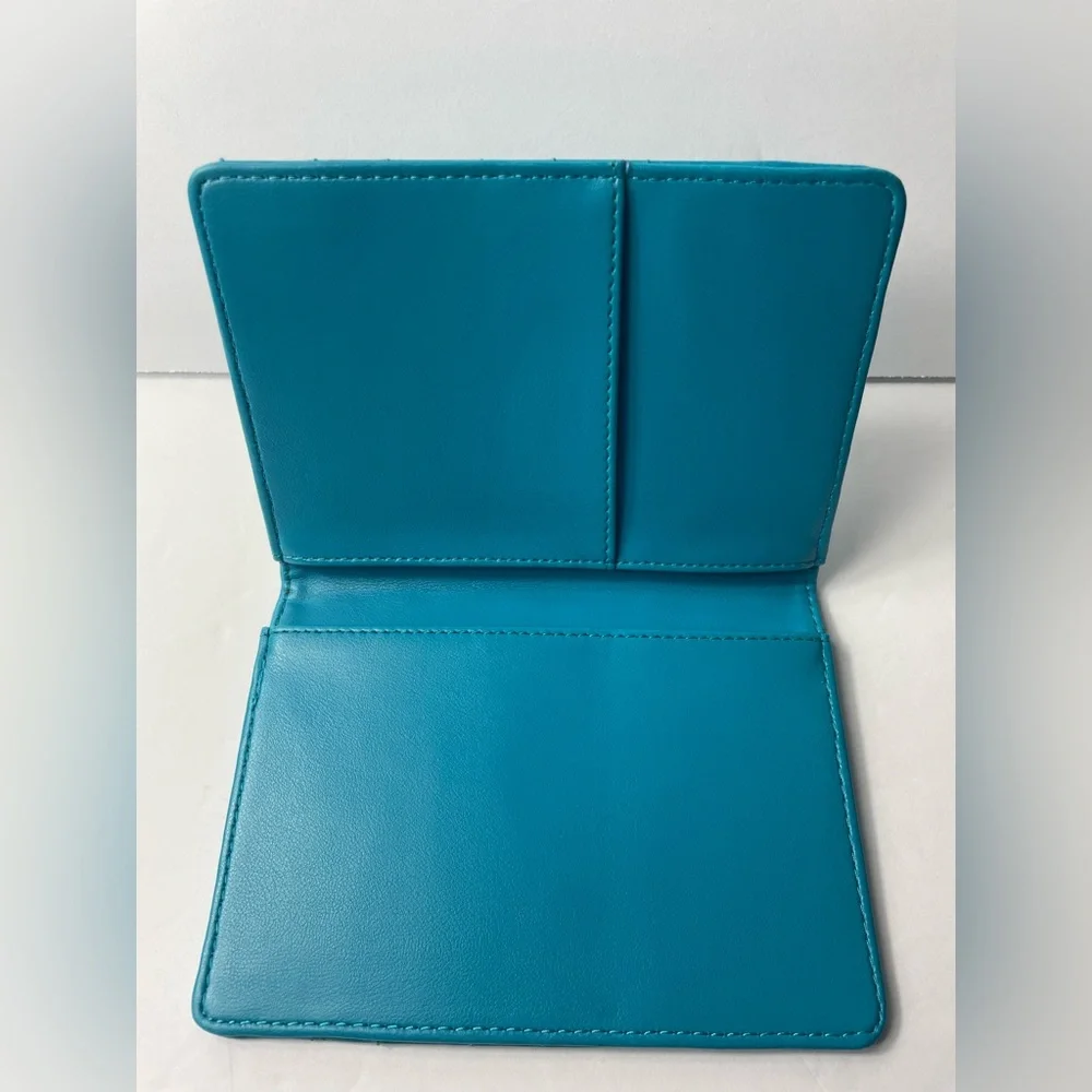Liz Claiborne leather Turquoise passport cover - Picture 2 of 3